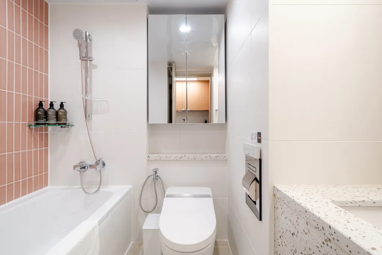 Elegante estudio cerca del campus en