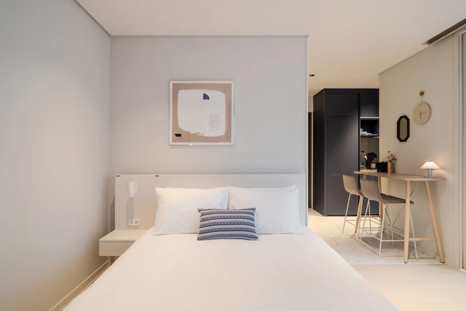 Asequible apartamento estudio con características esenciales en 