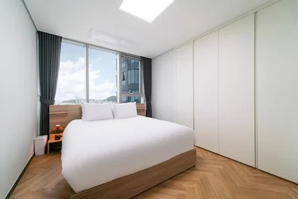 Alojamiento entero en residencia en 160 Chungjang-daero, Dong-gu, Busan, imagen 7 de 11