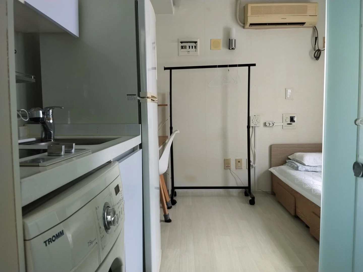 Asequible apartamento estudio con características esenciales en 