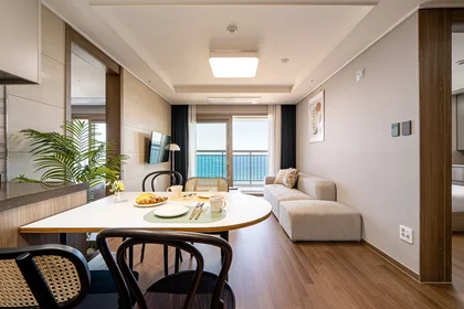 Alojamiento entero en residencia en 195 Haeoreum-ro, Sokcho-si, Gangwon Special Self-Governing Province, South Korea, imagen 1 de 9