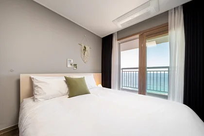 Alojamiento entero en residencia en 195 Haeoreum-ro, Sokcho-si, Gangwon Special Self-Governing Province, South Korea, imagen 6 de 9