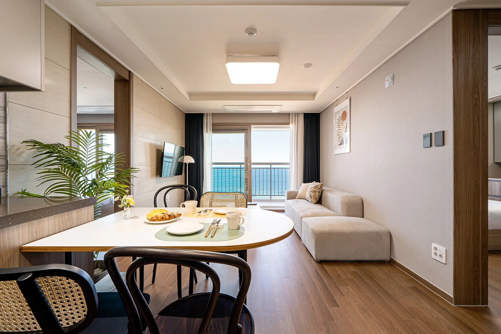 195 Haeoreum-ro, Sokcho-si, Gangwon Special Self-Governing Province, South Korea