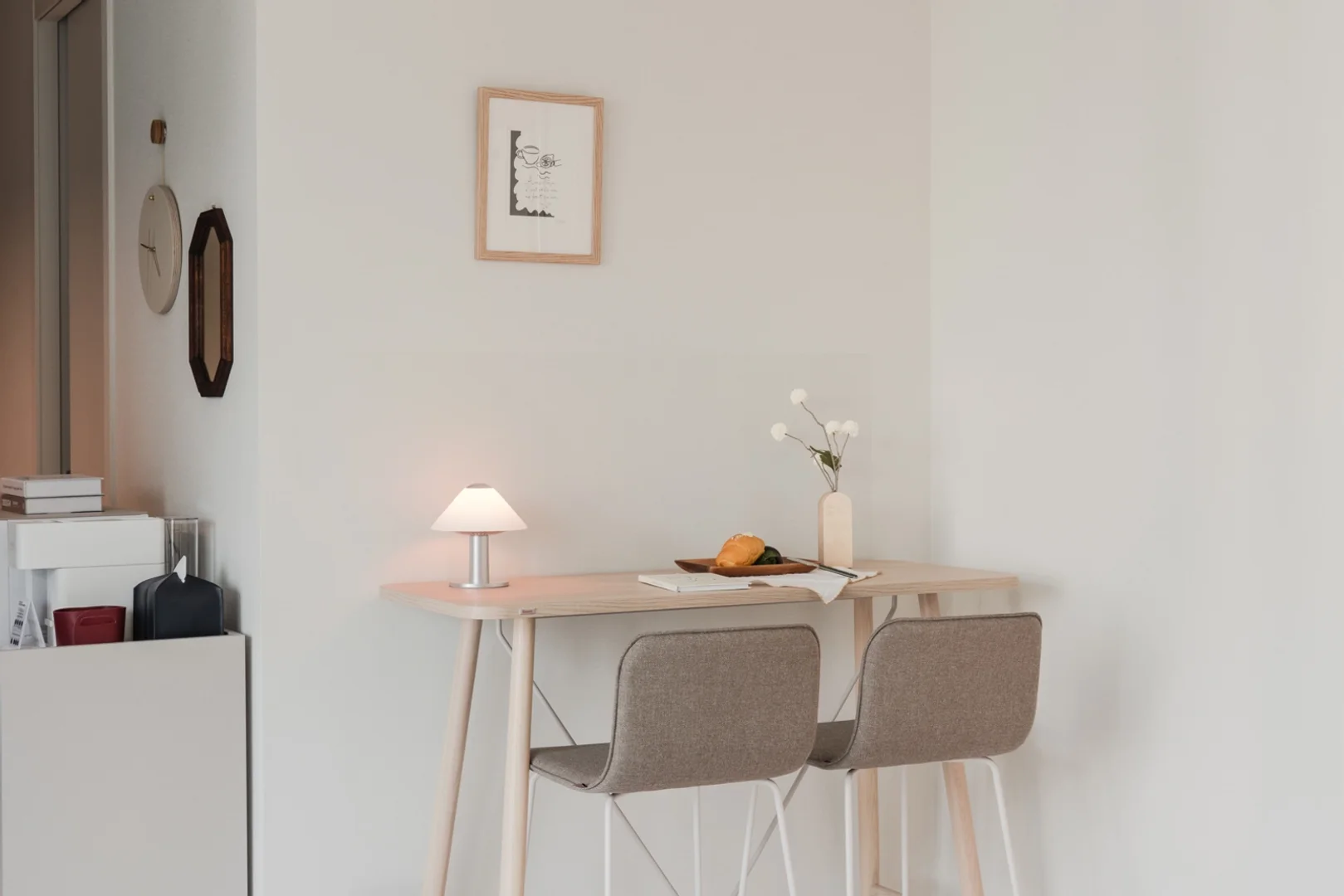 Cómodo estudio para vivir como estudiante en 