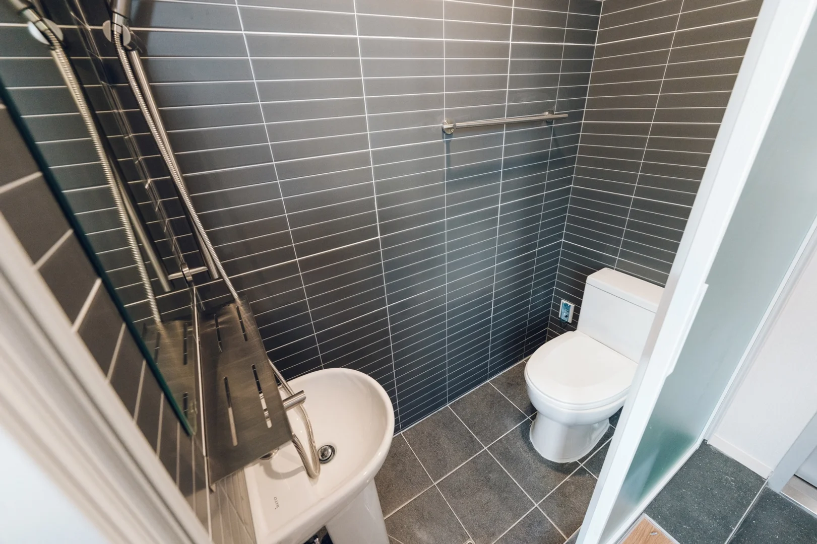 Funktionelles Studentenzimmer perfekt zum Studieren in