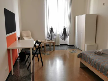 Quarto privado em Via ASSAROTTI, imagem 1 de 7