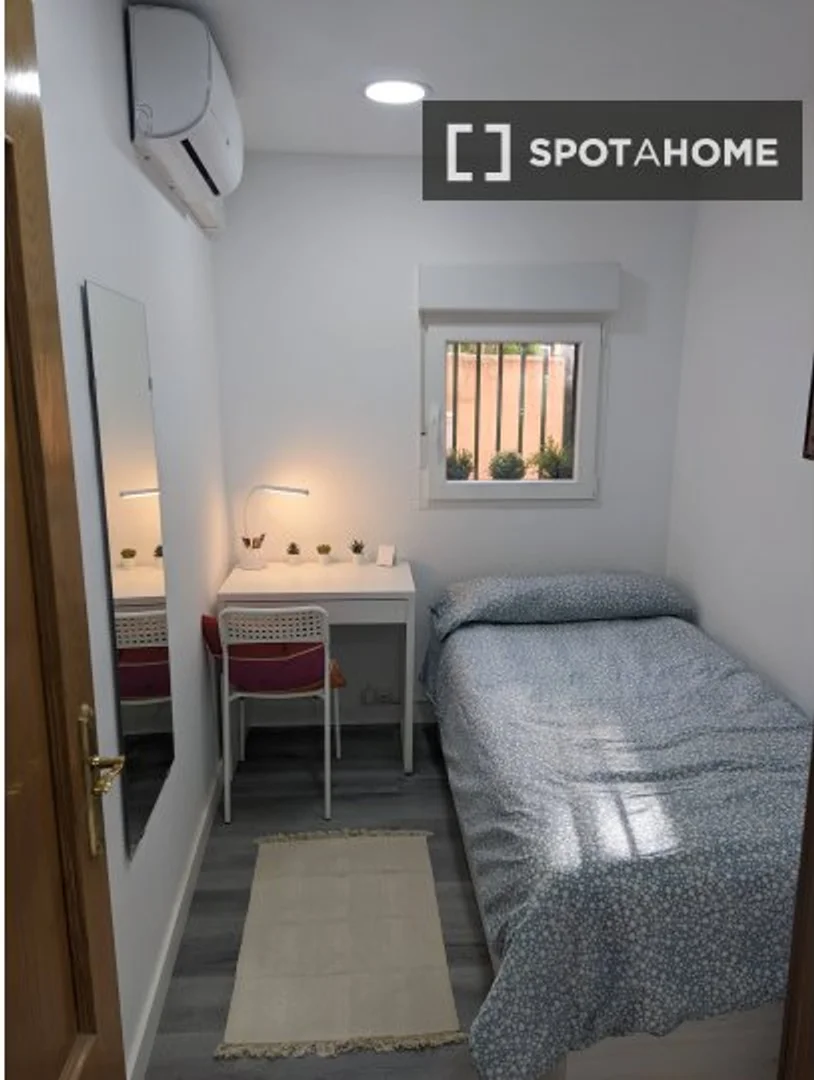 Gemütliches Zimmer für Studenten in