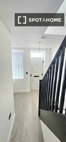 Entire apartment at April Street, image 7 of 16