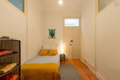 Private room at Campo de Ourique - Rua Almeida e Sousa, R/C Esq., image 17 of 17