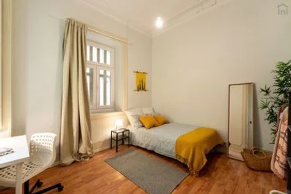 Private room at Campo de Ourique - Rua Almeida e Sousa, R/C Esq., image 14 of 16