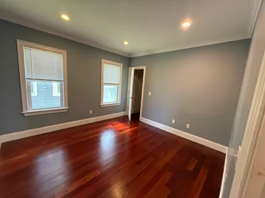 Appartamento intero in 29, Rosemont St., Unit 2, Dorchester, Boston, MA, 02122, immagine 1 di 10