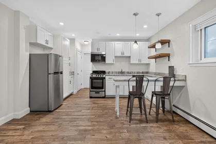 Entire apartment at 1111, Boylston St., Unit 1B, Back Bay, Boston, MA, 02116, image 1 of 10