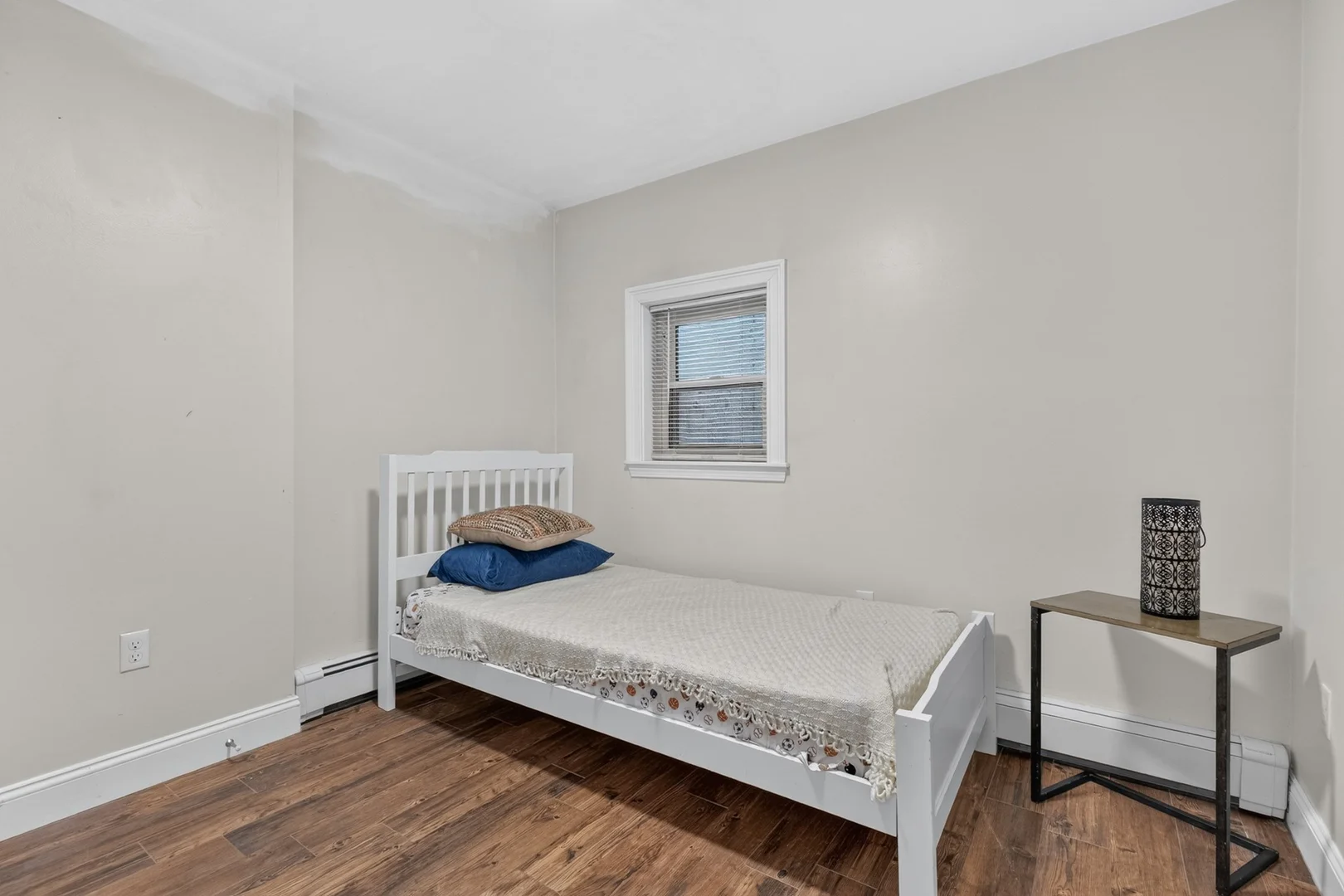 1111, Boylston St., Unit 1B, Back Bay, Boston, MA, 02116