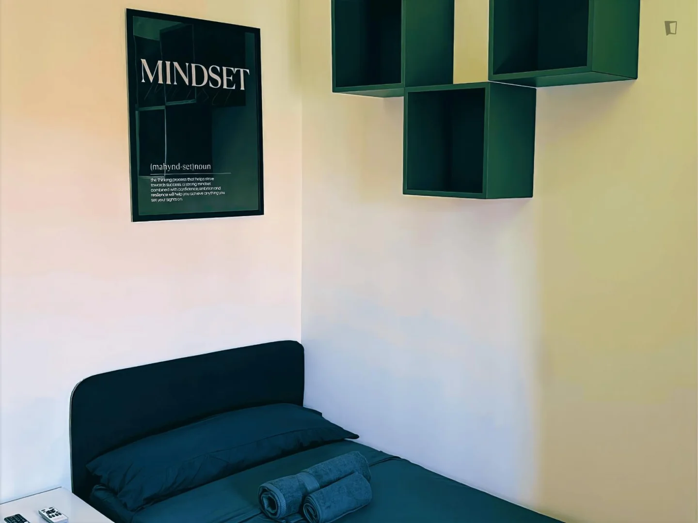 Comfortable and spacious student room in