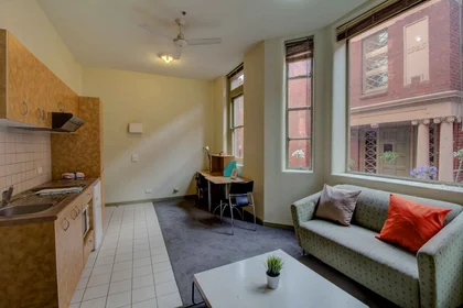 Alojamiento entero en residencia en 45 Victoria Parade Collingwood VIC 3066 Australia, imagen 8 de 14
