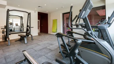 Studio in residence at 81-88 Beresford St, London SE18 6BG, UK, image 25 of 40