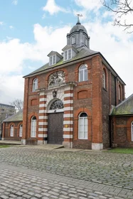 Studio in residence at 81-88 Beresford St, London SE18 6BG, UK, image 31 of 40