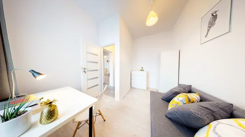 Helles Privatzimmer in {area}