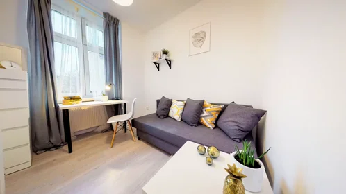 Stanza privata in Księcia Ziemowita, Gliwice, immagine 1 di 8