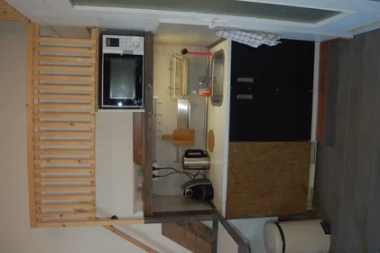 Gesamte Unterkunft in der Rue Moris, Haut Saint-Gilles, bild 6 von 10