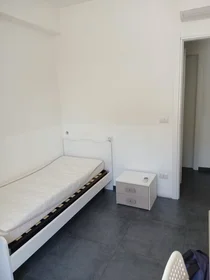 Stanza privata in Via Stalingrado, Navile, immagine 4 di 10