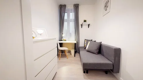 Stanza privata in Księcia Ziemowita, Gliwice, immagine 1 di 8