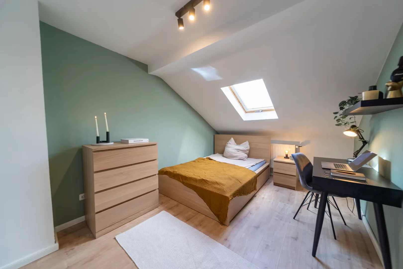 Affordable room for students with ample lighting in 