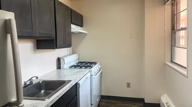 Stanza privata in South Washington Avenue, immagine 16 di 23
