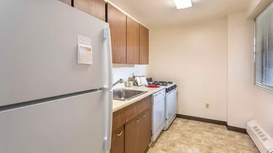 Stanza privata in South Washington Avenue, immagine 15 di 23