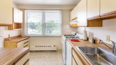 Stanza privata in South Washington Avenue, immagine 21 di 23