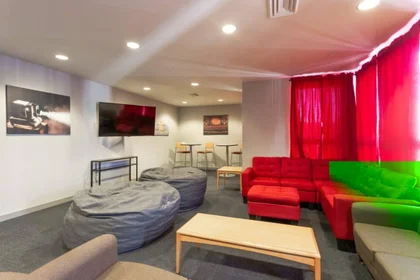 Quarto privado em ME Valentine Drive, imagem 11 de 32