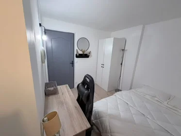 Habitación privada en Évry-courcouronnes, 91000, imagen 7 de 16