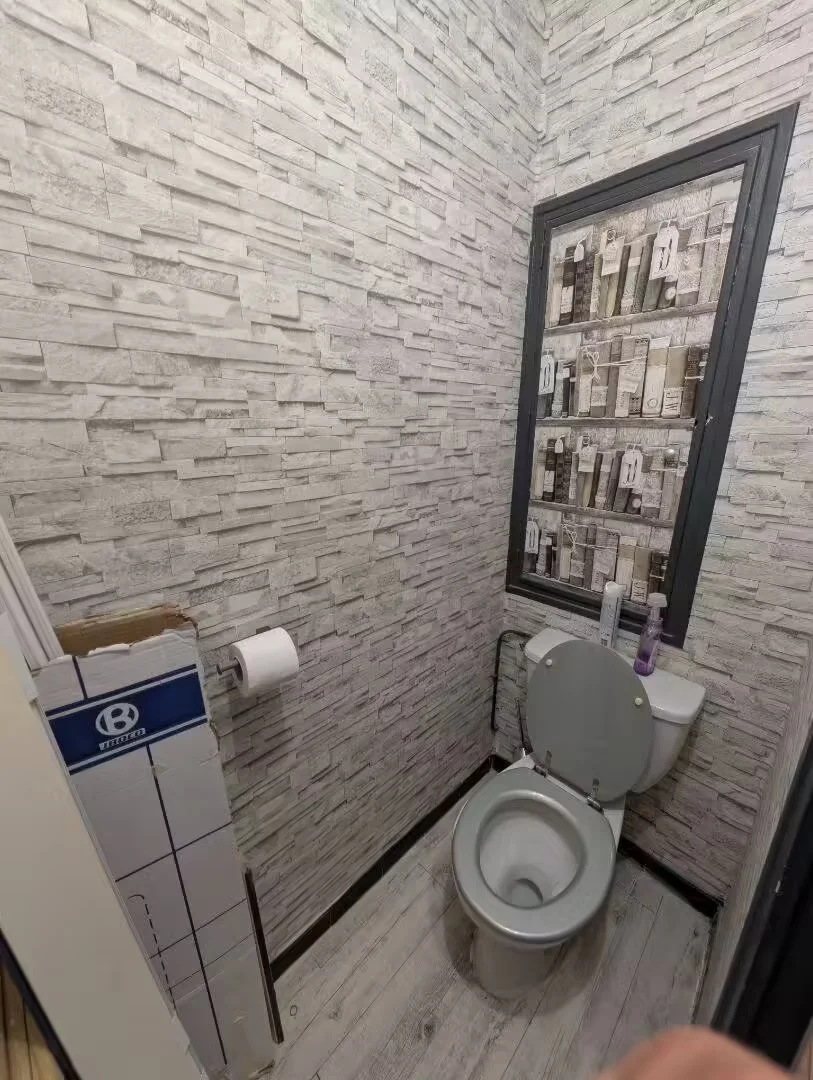 Functional student room perfect for studying in 