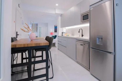 Logement entier à Carrer de Manuel Andrés, image 8 de 33