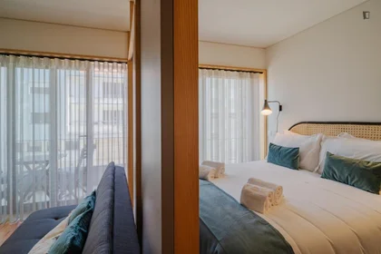 Apartamento inteiro em Rua Pinto Bessa, imagem 3 de 17