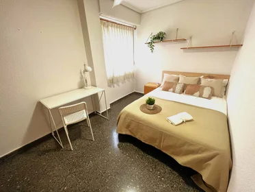 Özel oda konumu C/ de l'Esperança, Pobles de l'Oest, 46035 València, Valencia, Spain, 2 18 görüntüsü
