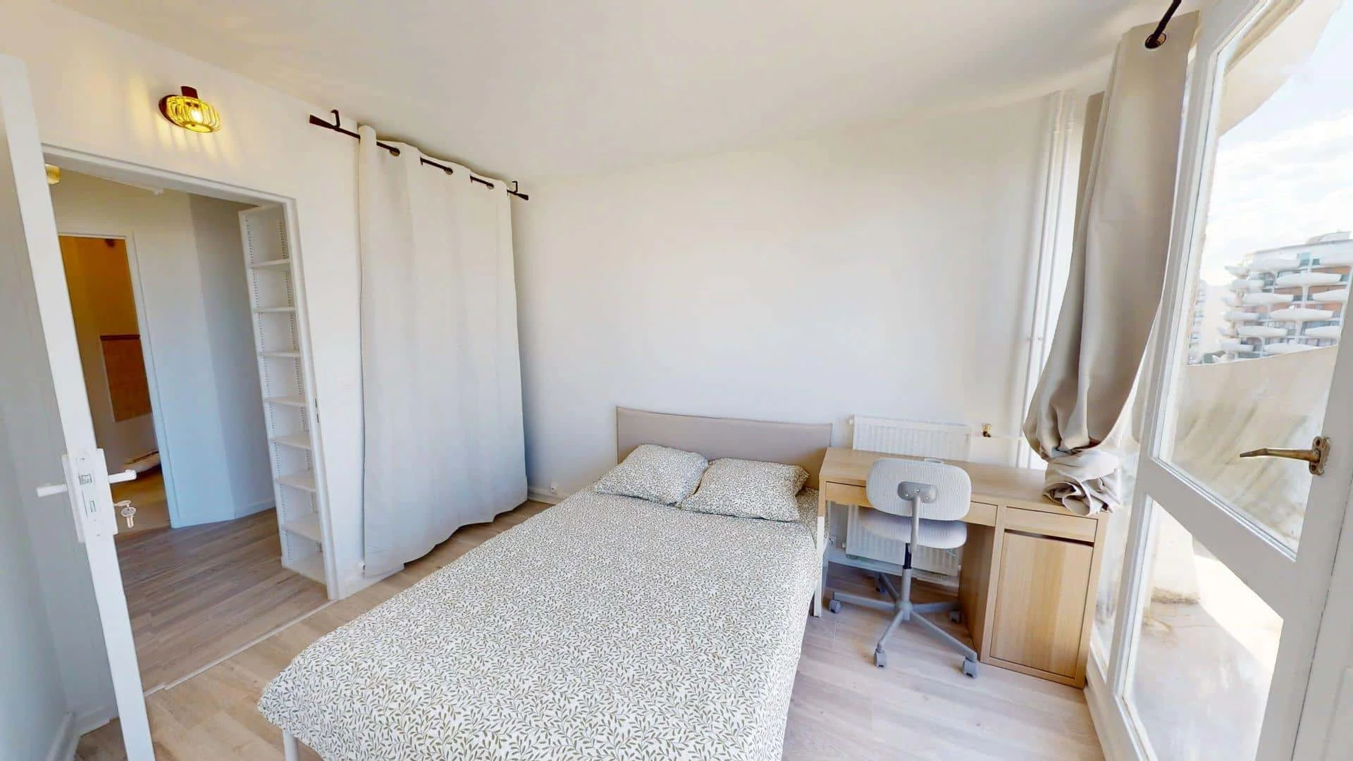 Budget-friendly student room close to campus in 