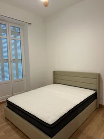 Gesamte Unterkunft in der Rue de Saint- Genès, bild 4 von 8