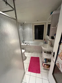 Quarto privado em Dennenweg, imagem 6 de 10