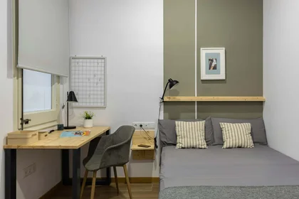 Habitación privada en C/ de Balmes, 08006 Barcelona, Spain, imagen 1 de 19