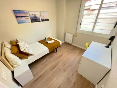 Chambre privée à Av. de Valladolid, 46020 València, Valencia, Spain, image 2 de 23