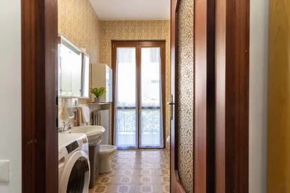 Özel oda konumu Via Francana, 30, 27100 Pavia PV, Italia, 27 32 görüntüsü