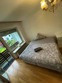 Private room at Elfriedenstraße, 81827 München, Germany, image 4 of 17