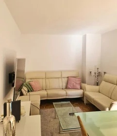 Private room at Elfriedenstraße, 81827 München, Germany, image 9 of 17