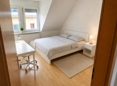 Privatzimmer in der Sperberstraße, 90461 Nürnberg, Germany, bild 2 von 5