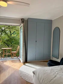 Quarto privado em Sierichstraße, imagem 1 de 10