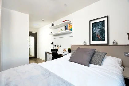 Stüdyo daire konumu Glasgow, 1 10 görüntüsü