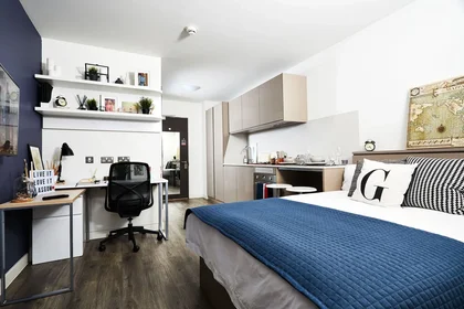 Stüdyo daire konumu Glasgow, 1 10 görüntüsü