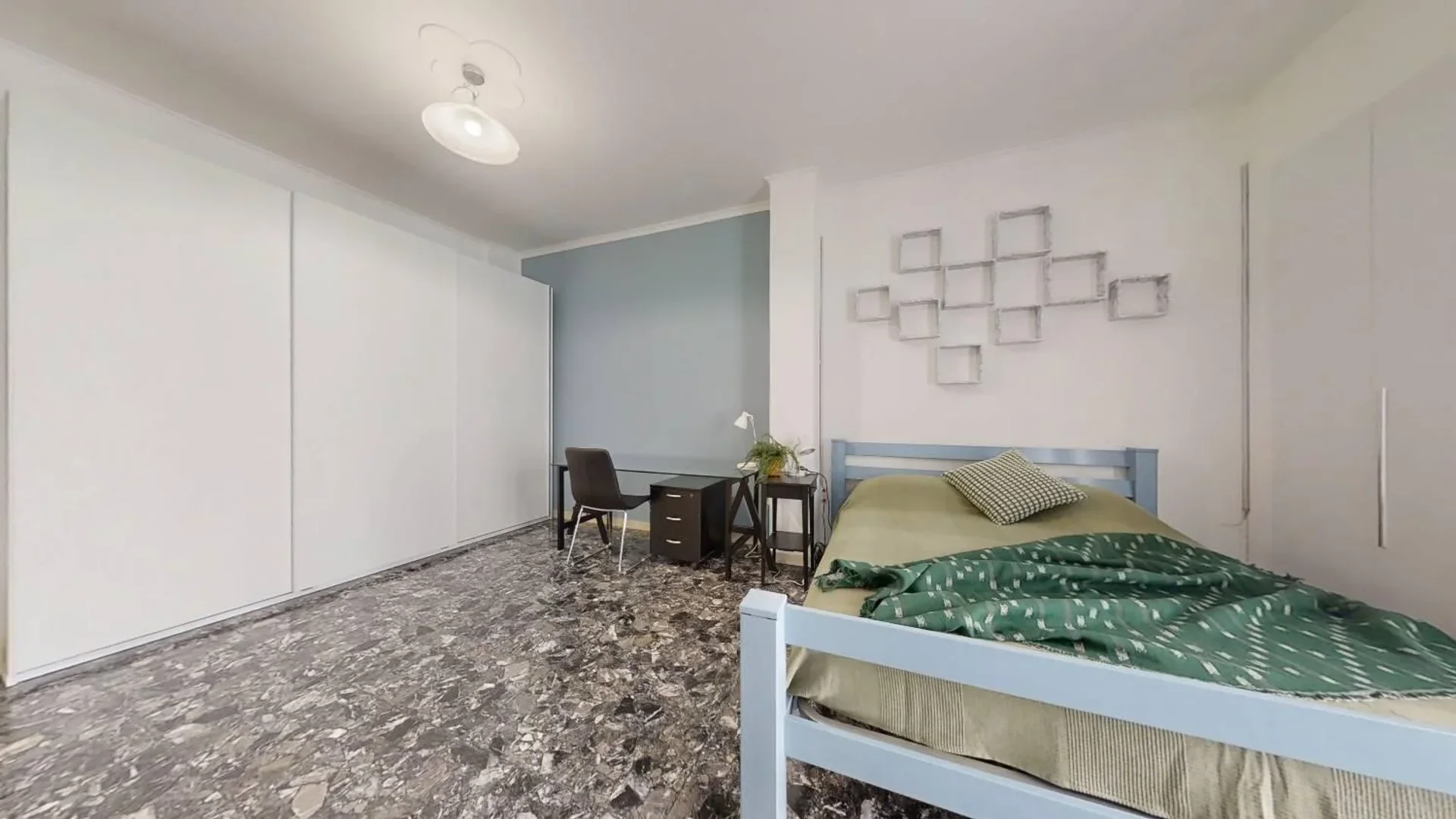 Habitación para estudiantes en  con modernas comodidades