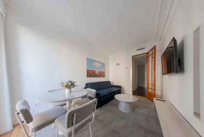 Apartamento inteiro em Plaza del Ángel, Centro, imagem 3 de 10